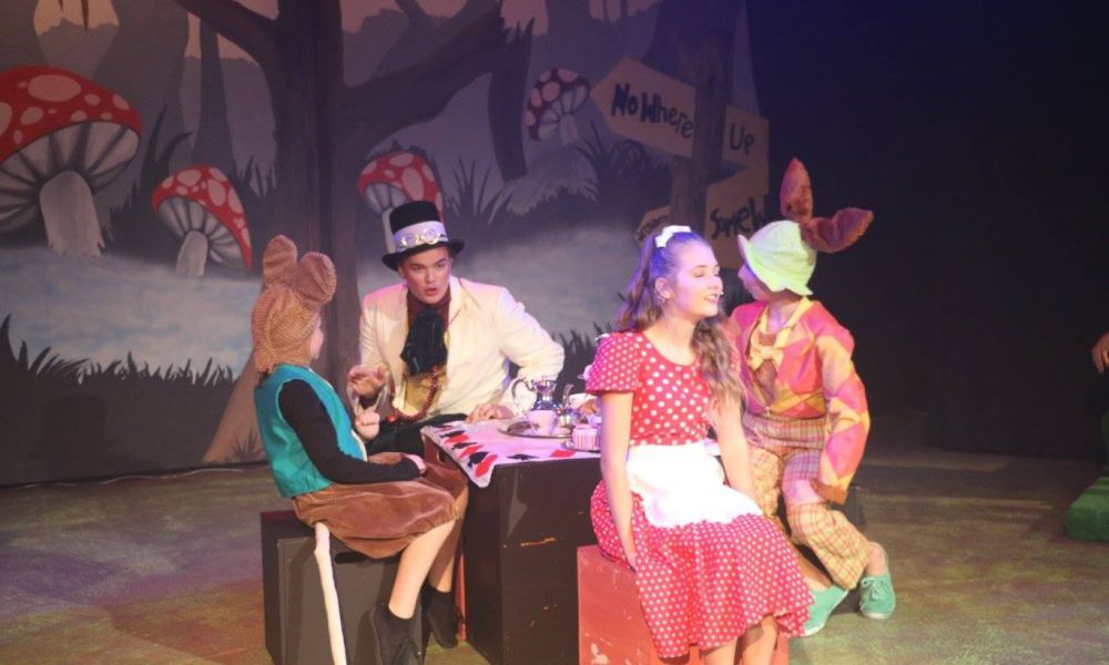 alice in wonderland10